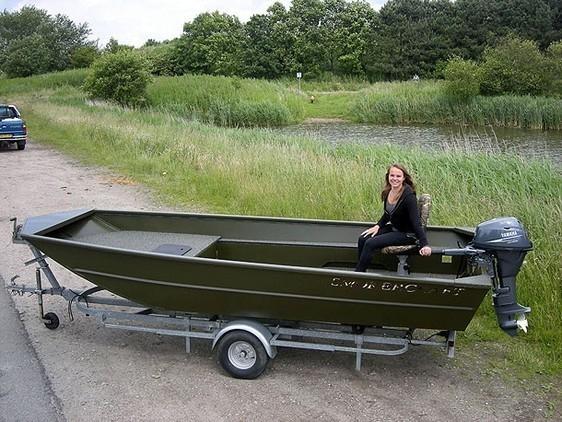 SmokerCraft Kodiak 1660