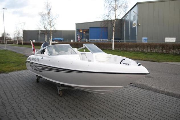 Style Bowrider - 160 Outboard