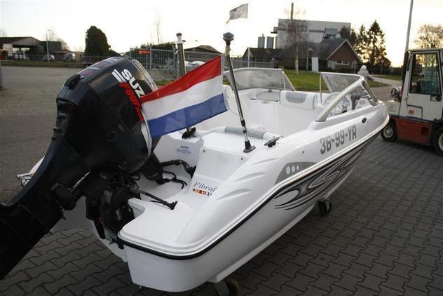 Style Bowrider - 160 Outboard