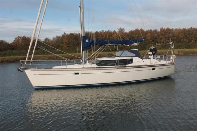 Wauquiez - 40 Pilot Saloon