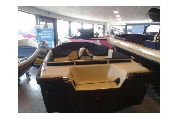 AVR Watersport - Lago Amore 420