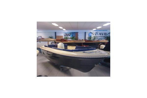 AVR Watersport - Lago Amore 510