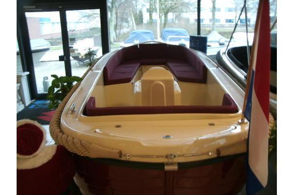 AVR Watersport - Lago Amore 560 Diesel