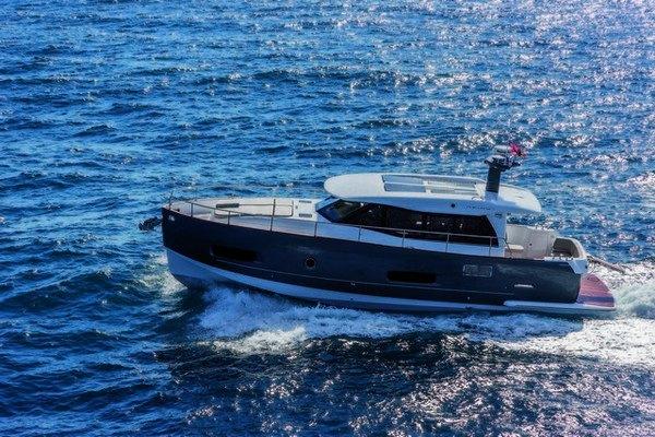 Azimut - Magellano 43 HT