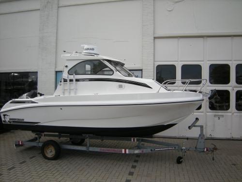 Beekman - Alfa 590 Fish Cabin