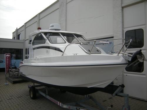 Beekman - Alfa 590 Fish Cabin