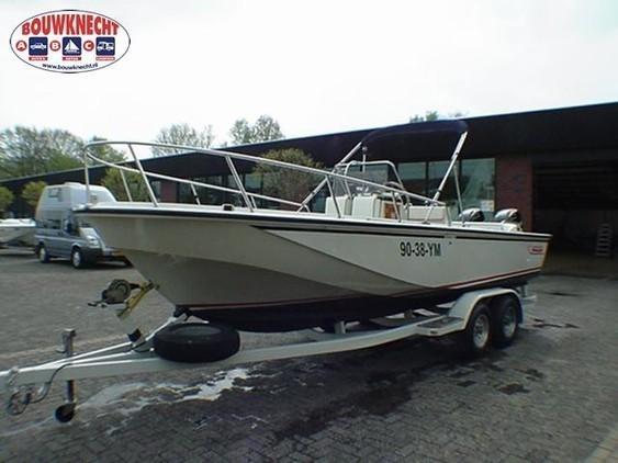 Boston Whaler - 22ft Outrage Classic