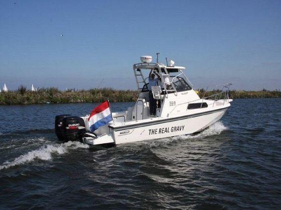 Boston Whaler - 27 Walkaround