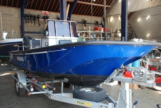 Boston Whaler ( voor de professionele markt ) - Boston Whaler ( voor de professionele markt )