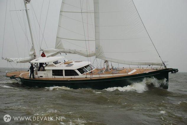 Dutch Yacht Builders BV - DUTCH CUSTOM BUILT SY