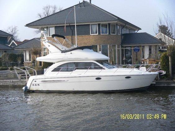 Meridian - 341 Flybridge