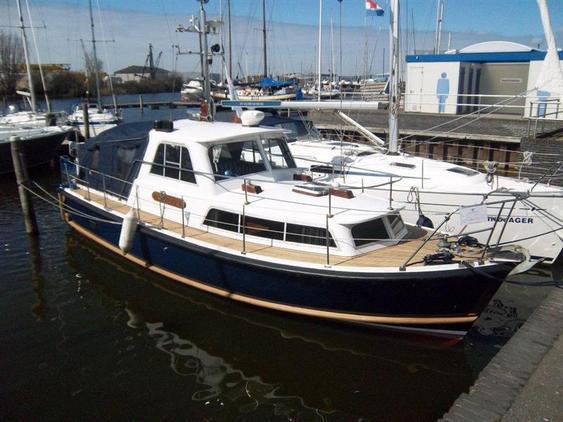 Nelson Pilot 34 - Nelson Pilot 34