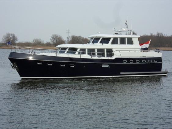 Privateer - Privateer 52 Pilothouse