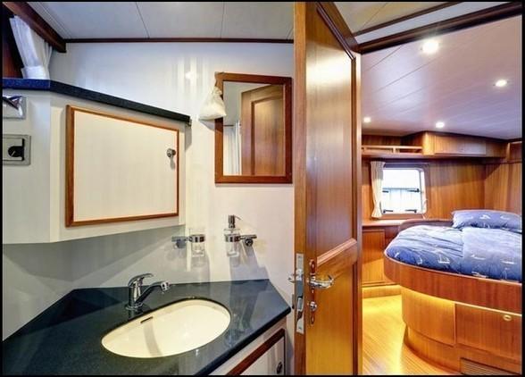 Privateer - Privateer 52 Pilothouse