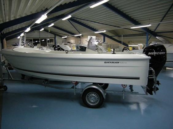 Quicksilver - 500 fish met Mercury F60 ELPT en trailer