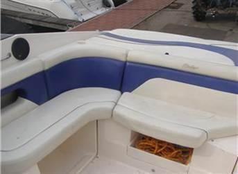 Rinker - 232 bowrider