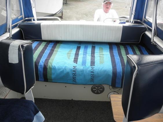 Sealine 19 - Cabine
